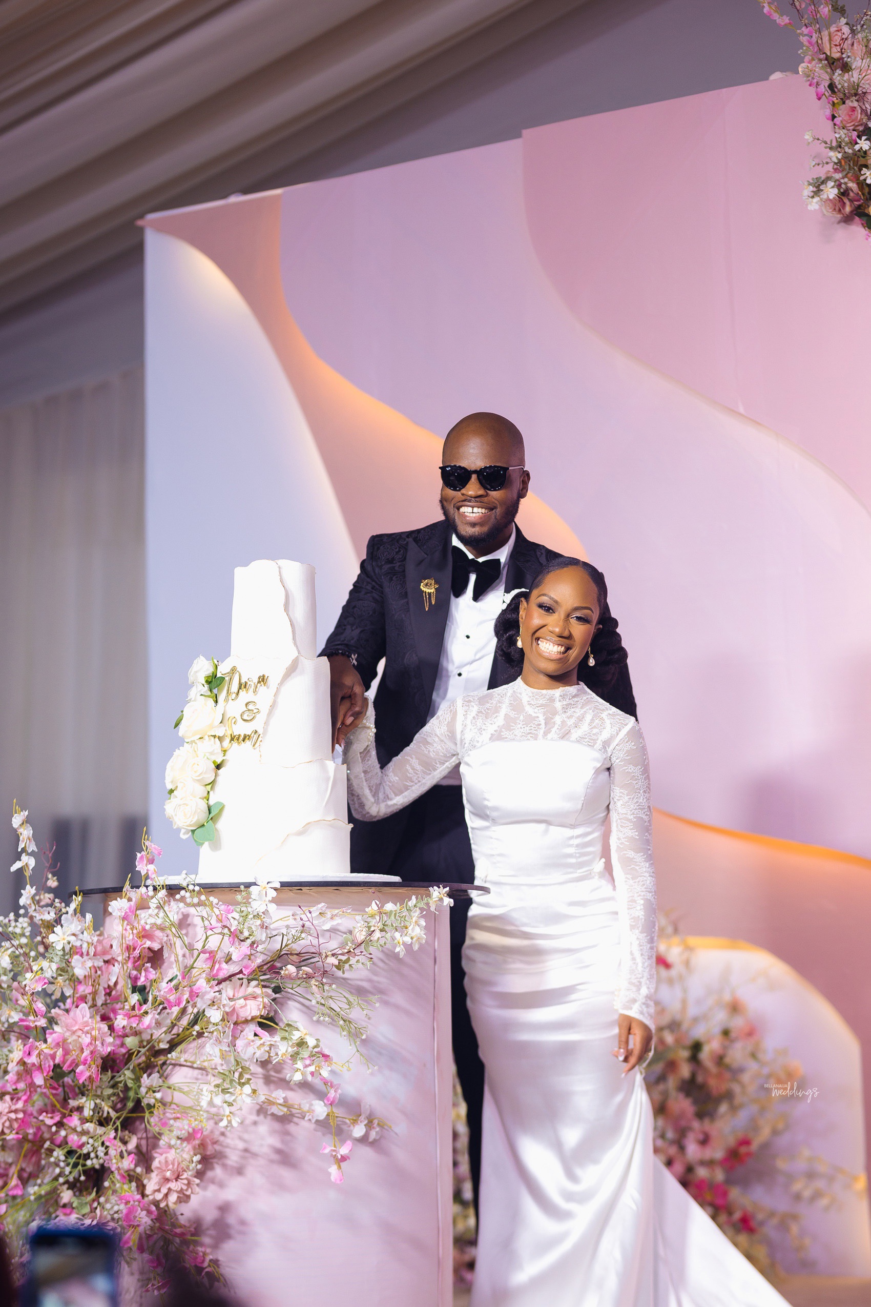 Elegant wedding cake