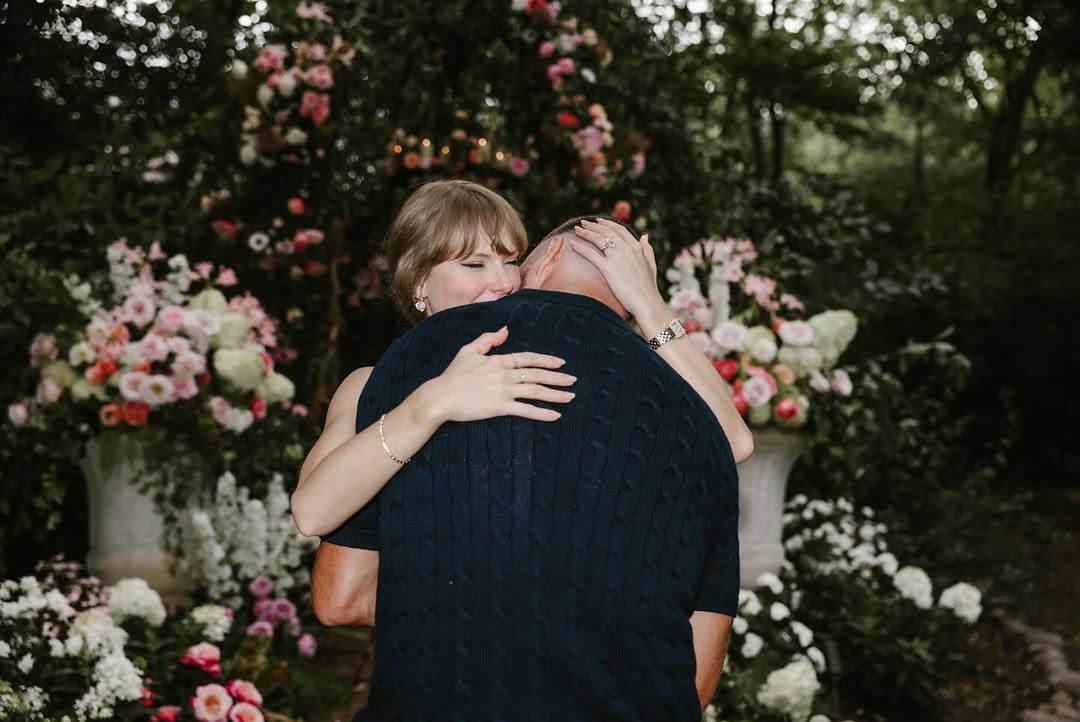 Taylor Swift and Travis Kelce together