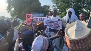 Supporters of Police Commissioner
