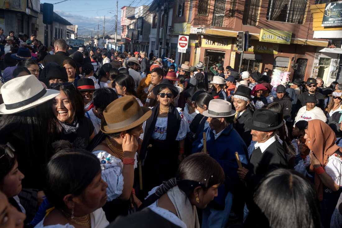 Celebración de San Juanes en Cotacachi, Imbabura, Ecuador.