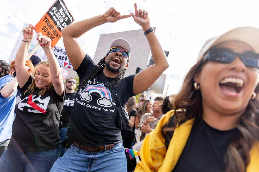 Spontaneous dance gathering during a crowd assembly in Washington, DC.