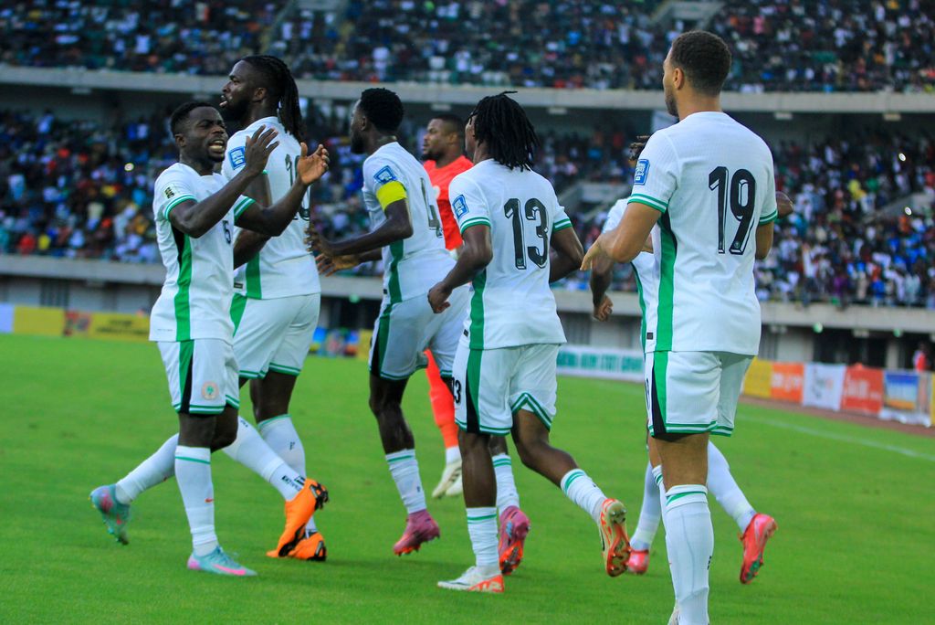 Wilfred Ndidi with teammates during 2026 FIFA World Cup qualifier
