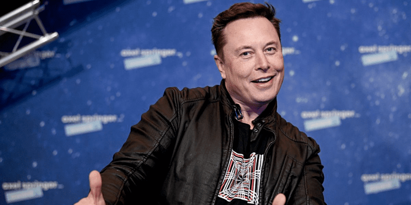 Elon Musk to sell off Twitter-related memorabilia for $25 in an online auction next month